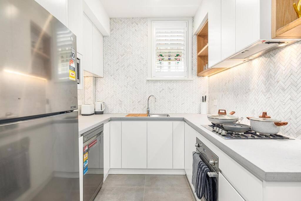 Apartment Stunning Two Bedroom In Millers Point 16 High Self- Catering *
