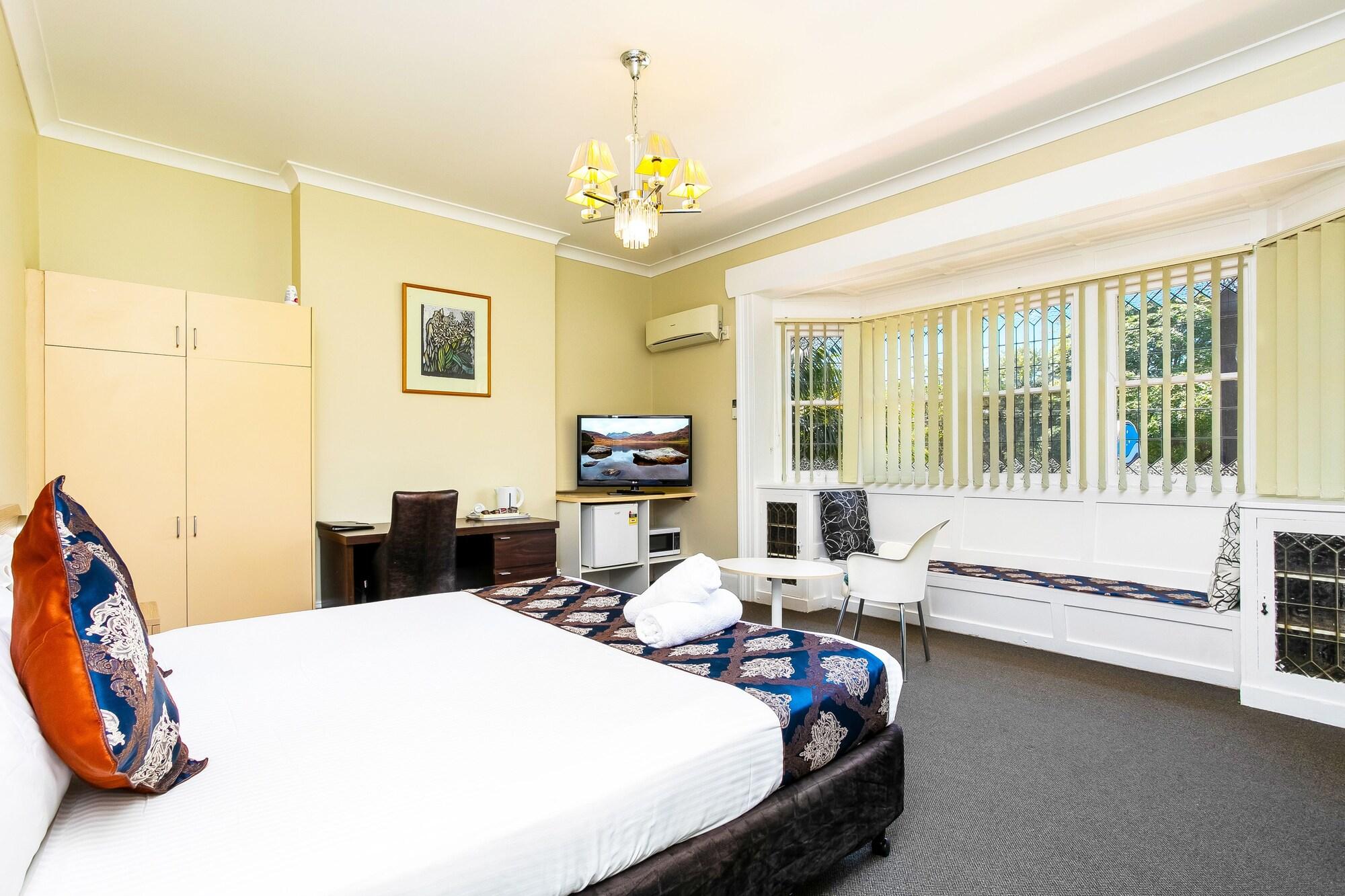 The North Shore 3*