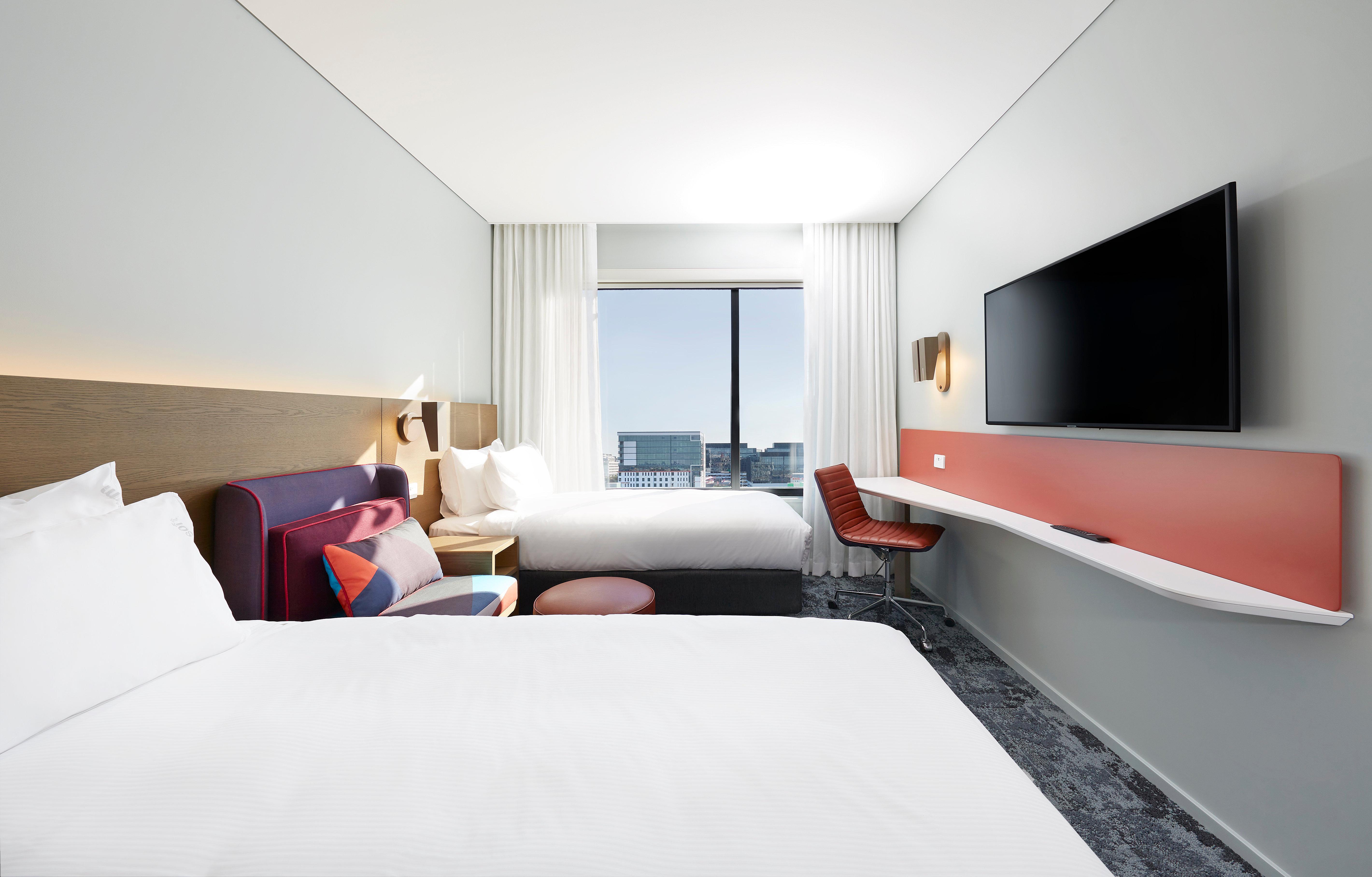 Express Airport By Ihg 4*