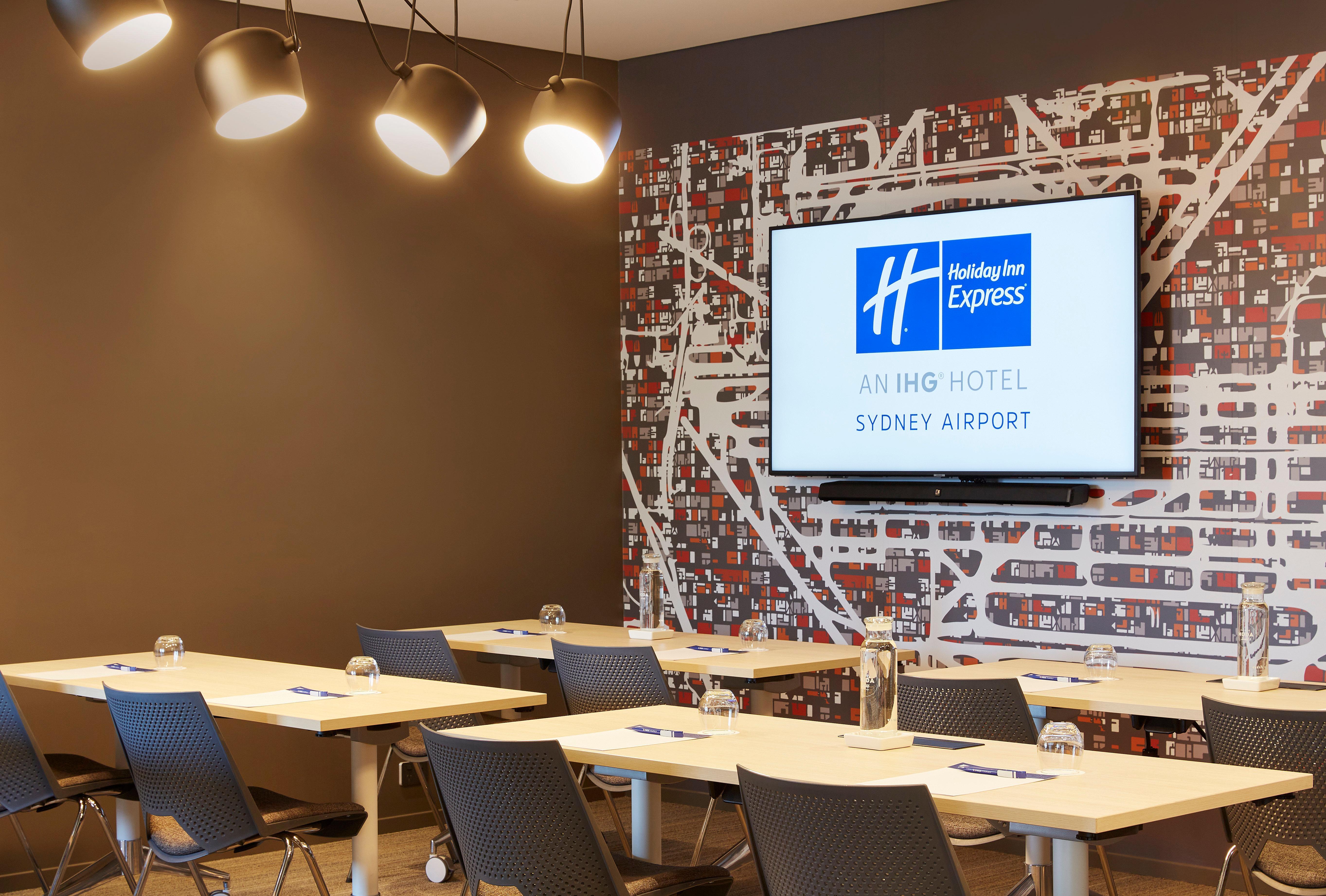 Express Airport By Ihg