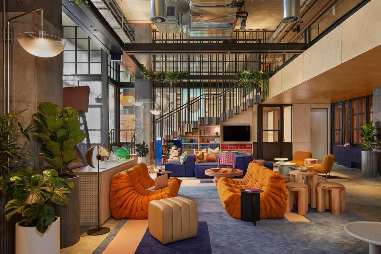 Moxy Airport Hotel 4*