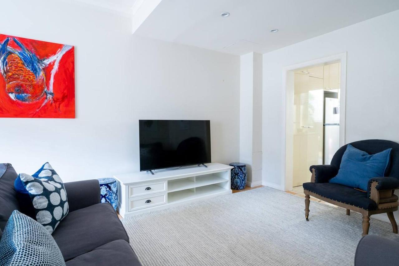 Glenmore Court - Spacious And By The Harbour * Sydney