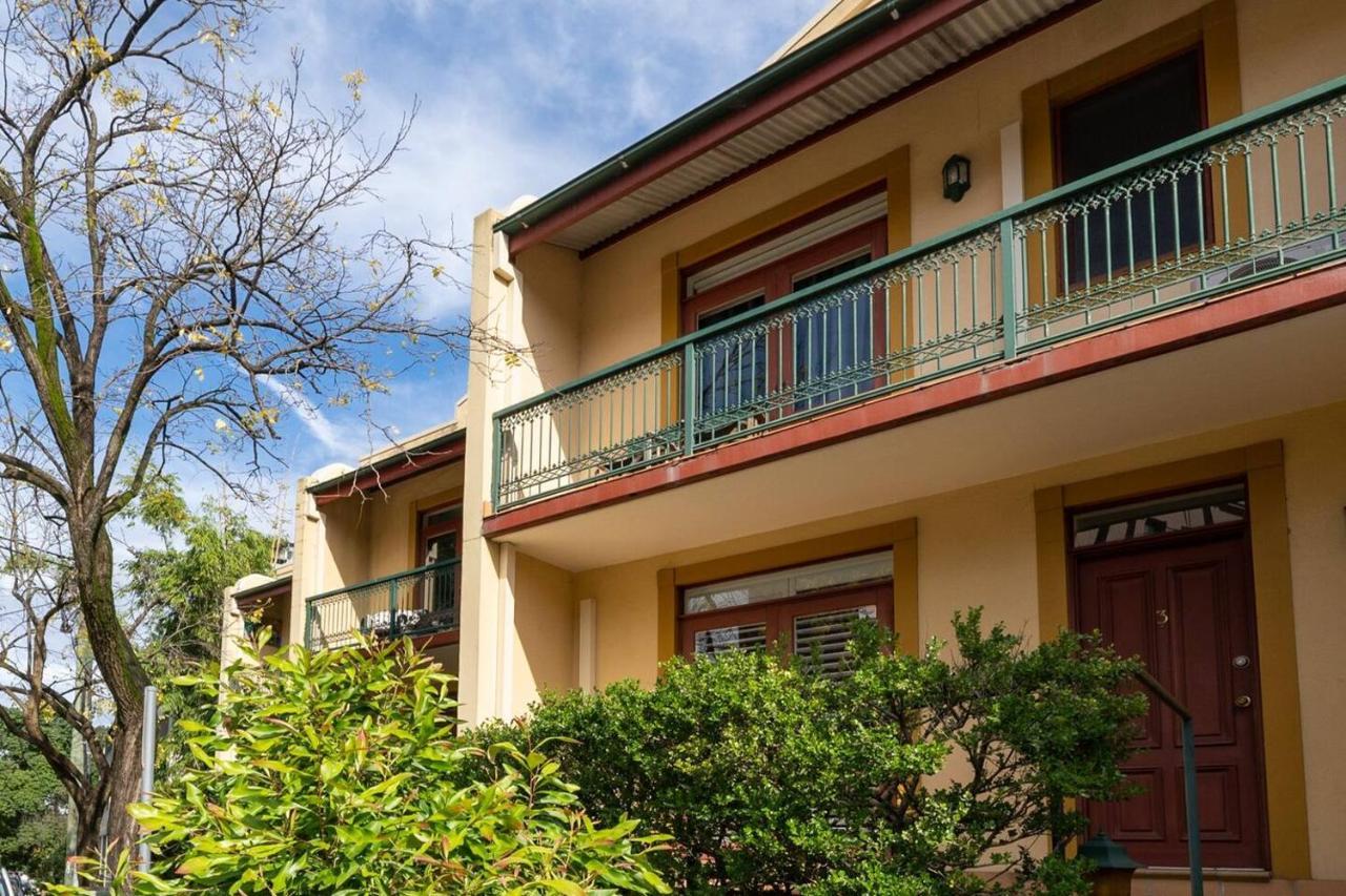 Glenmore Court - Spacious And By The Harbour Holiday home