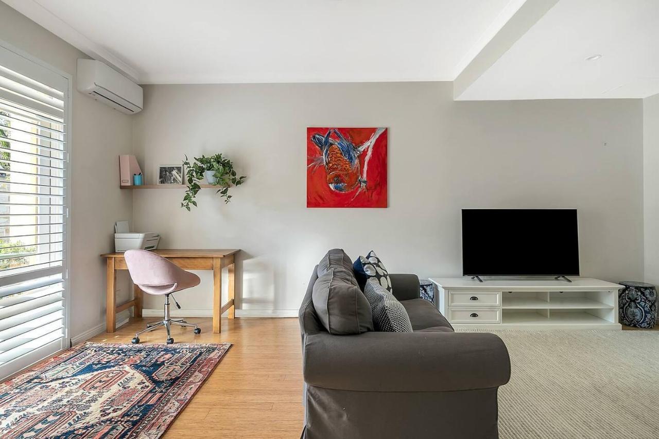 Glenmore Court - Spacious And By The Harbour * Sydney