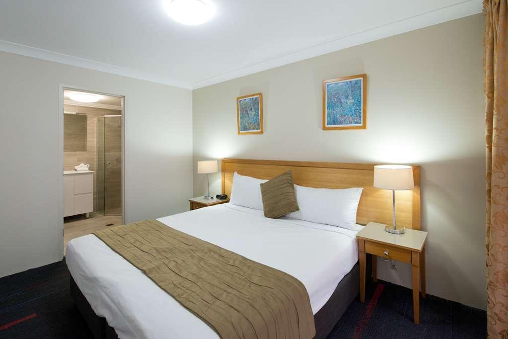 Apx Parramatta 4*