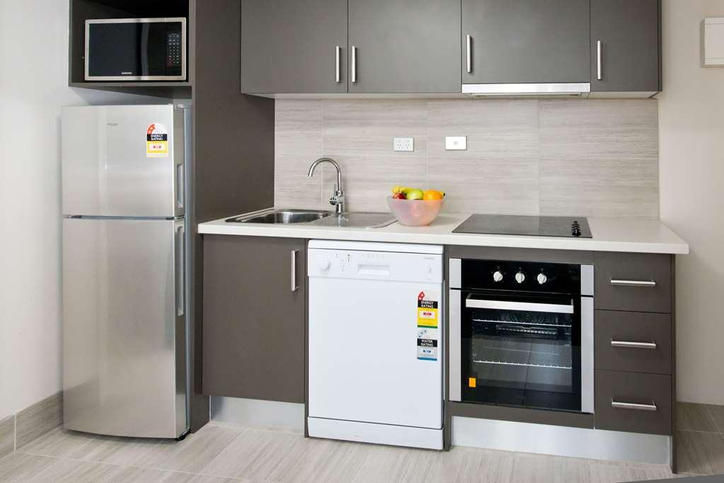 Apx Parramatta Aparthotel 4*