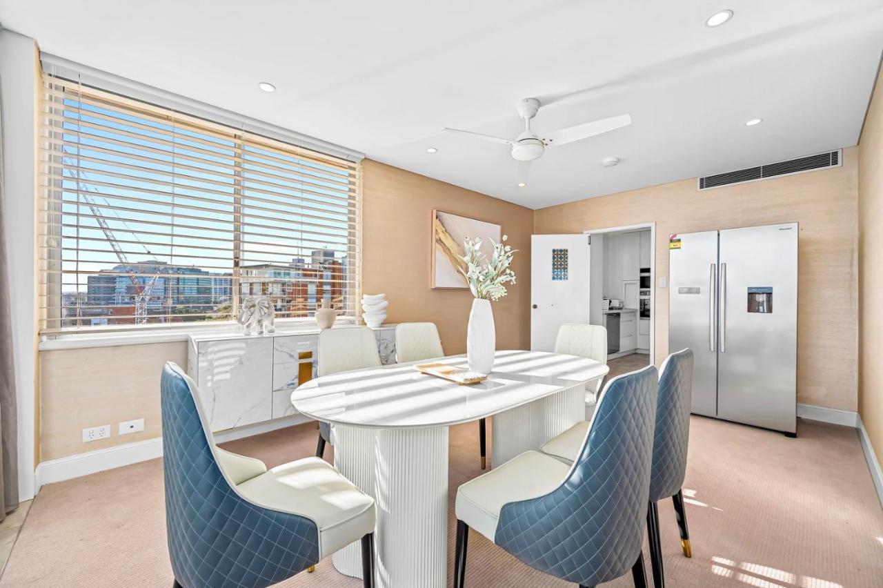 Sydney's Landmark Views From Luxury 2bd