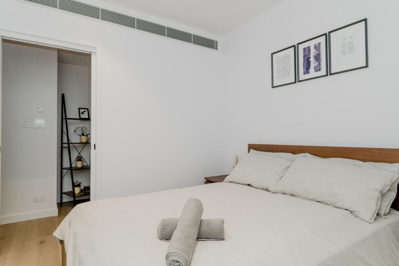Modern 2 Bedroom Darling Square Apartment *