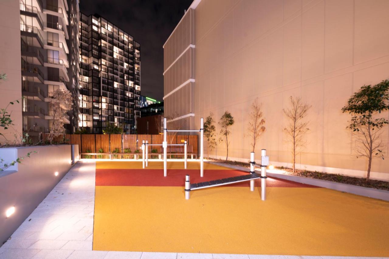Modern 2 Bedroom Darling Square Apartment
