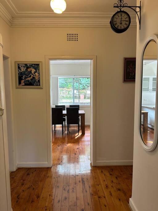 3 Bdr House Close To Train Station, Airport & *