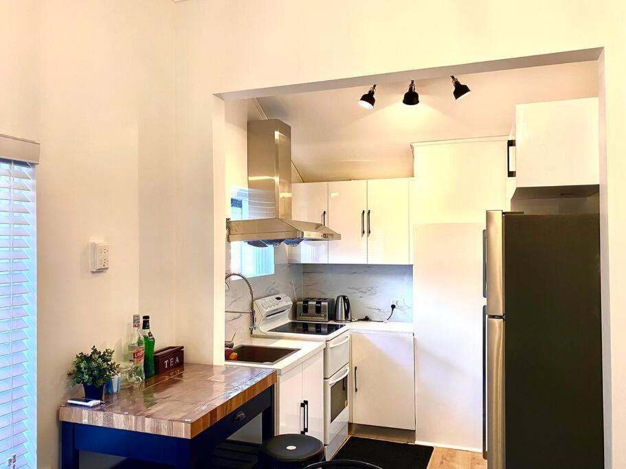 Lux 4br Straithfield House Close 2 Airport/city * Sydney