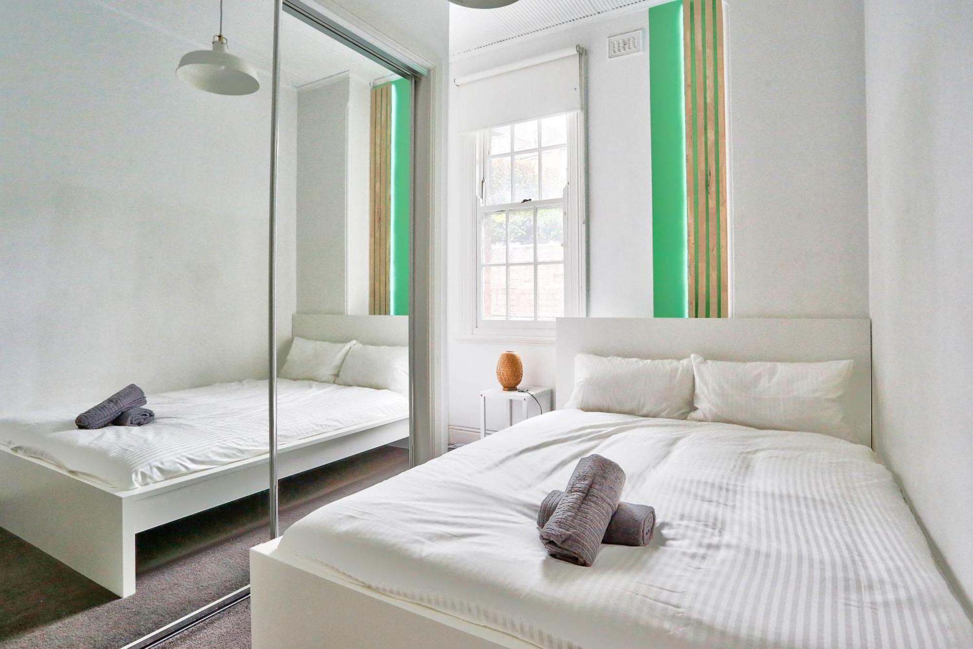 Spacious 3 Bedroom House Centre Millers Point Holiday home *