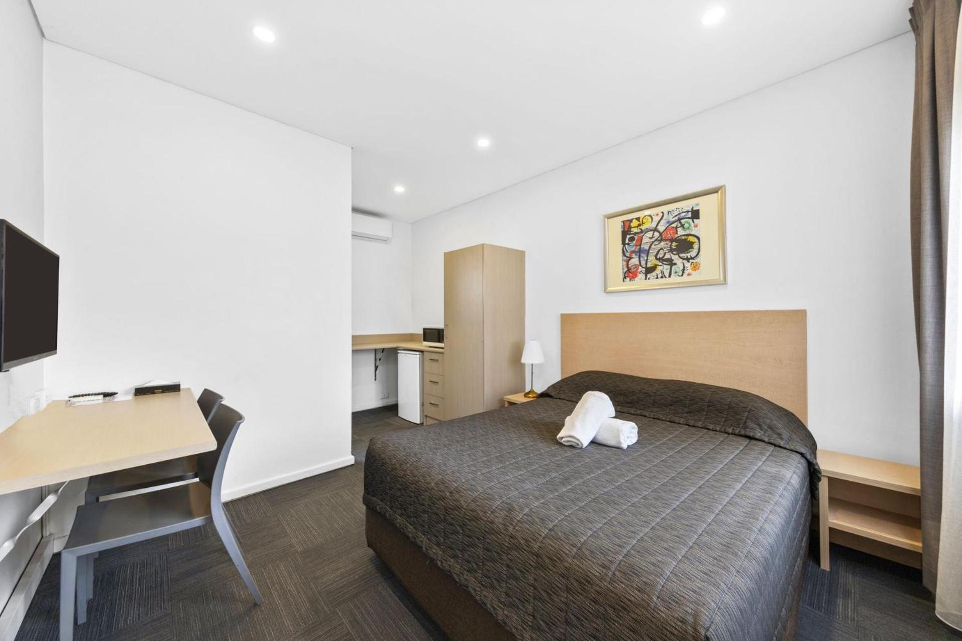 Westside Motor 3* Sydney