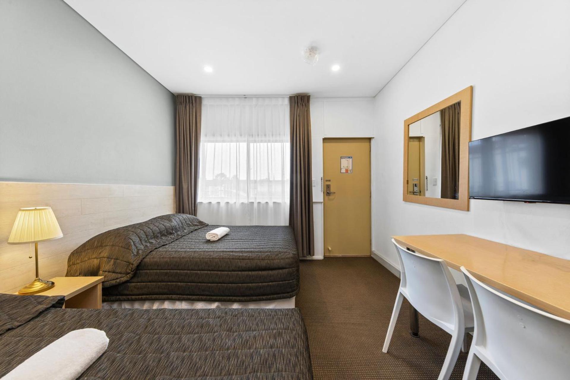 Westside Motor 3*