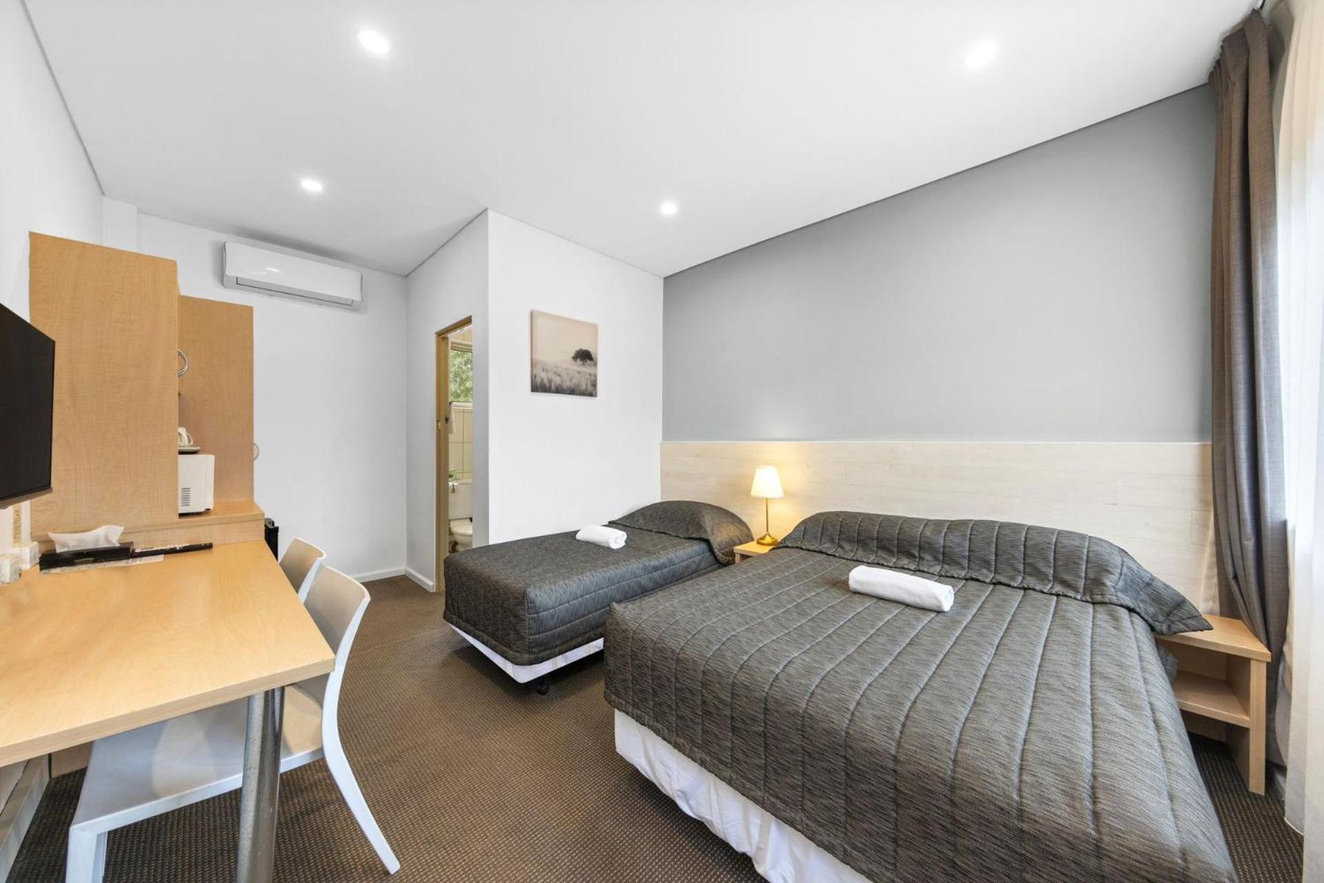 Westside Motor 3*