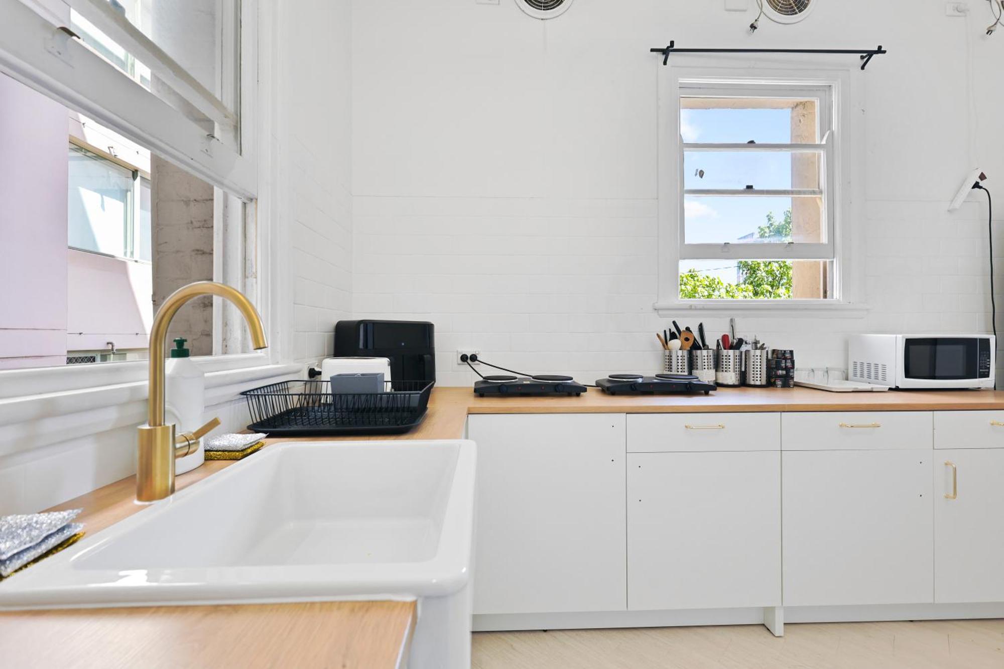 Venus By The Harbour Budget 3* Sydney