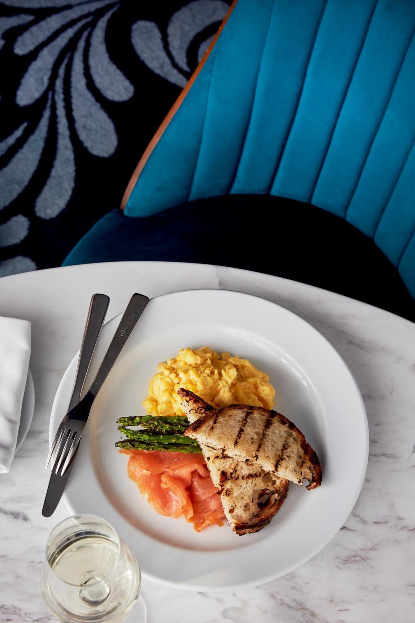 Hotel West Sydney, Curio Collection By Hilton