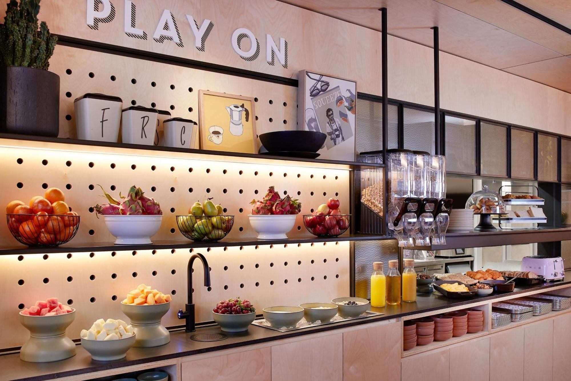 Moxy Airport 4* Sydney