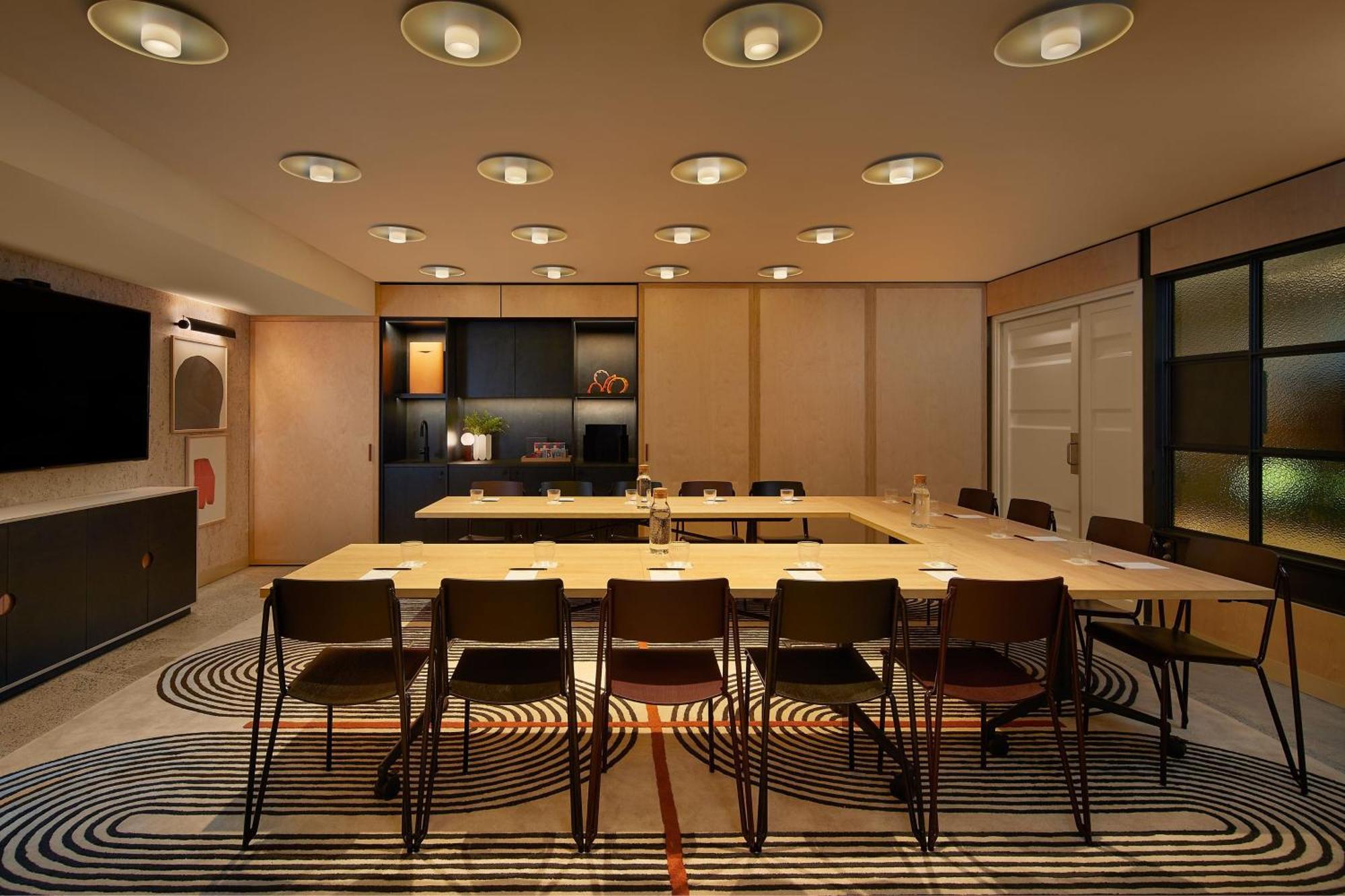 Moxy Airport Hotel