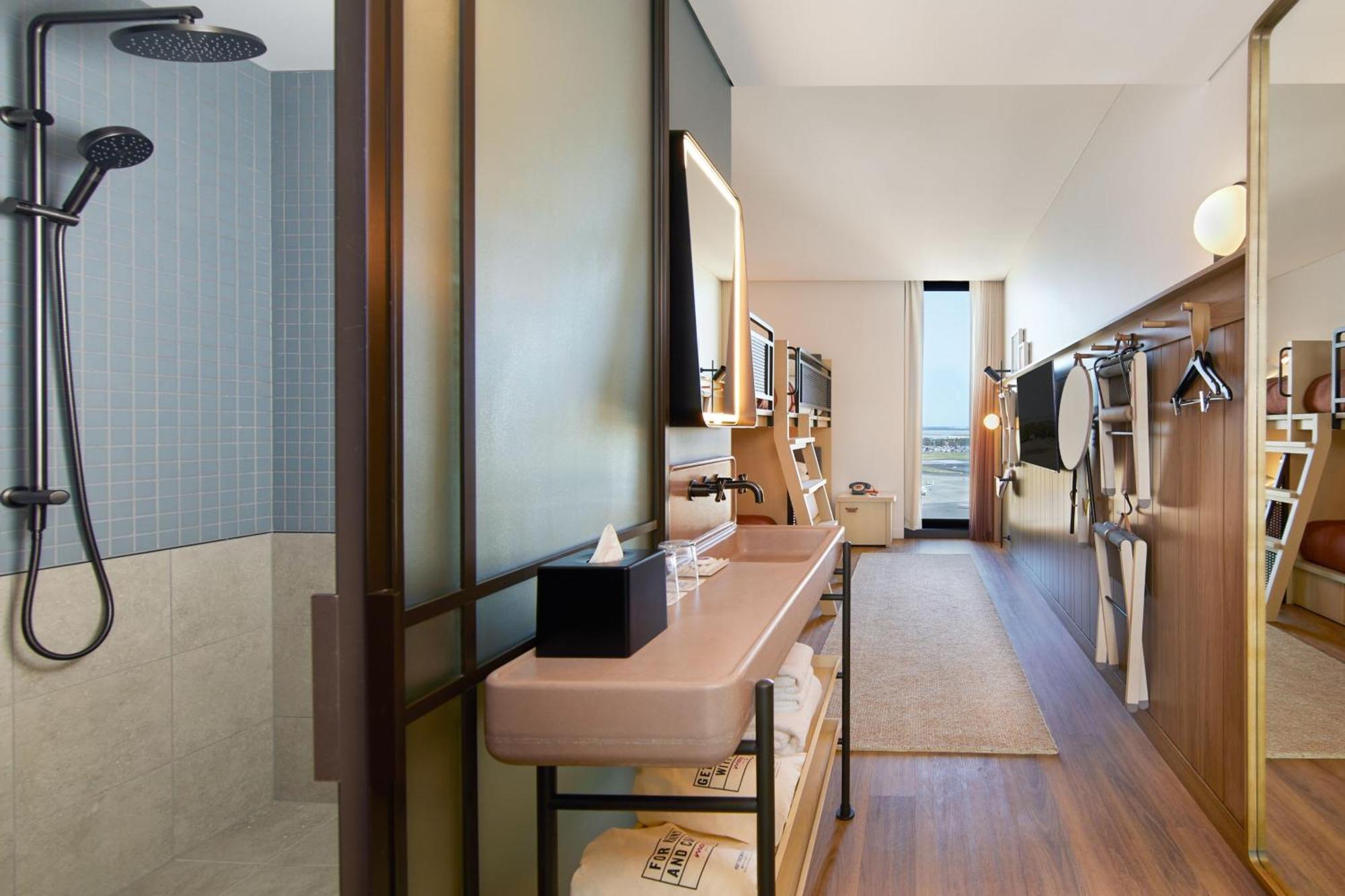 Moxy Airport Hotel