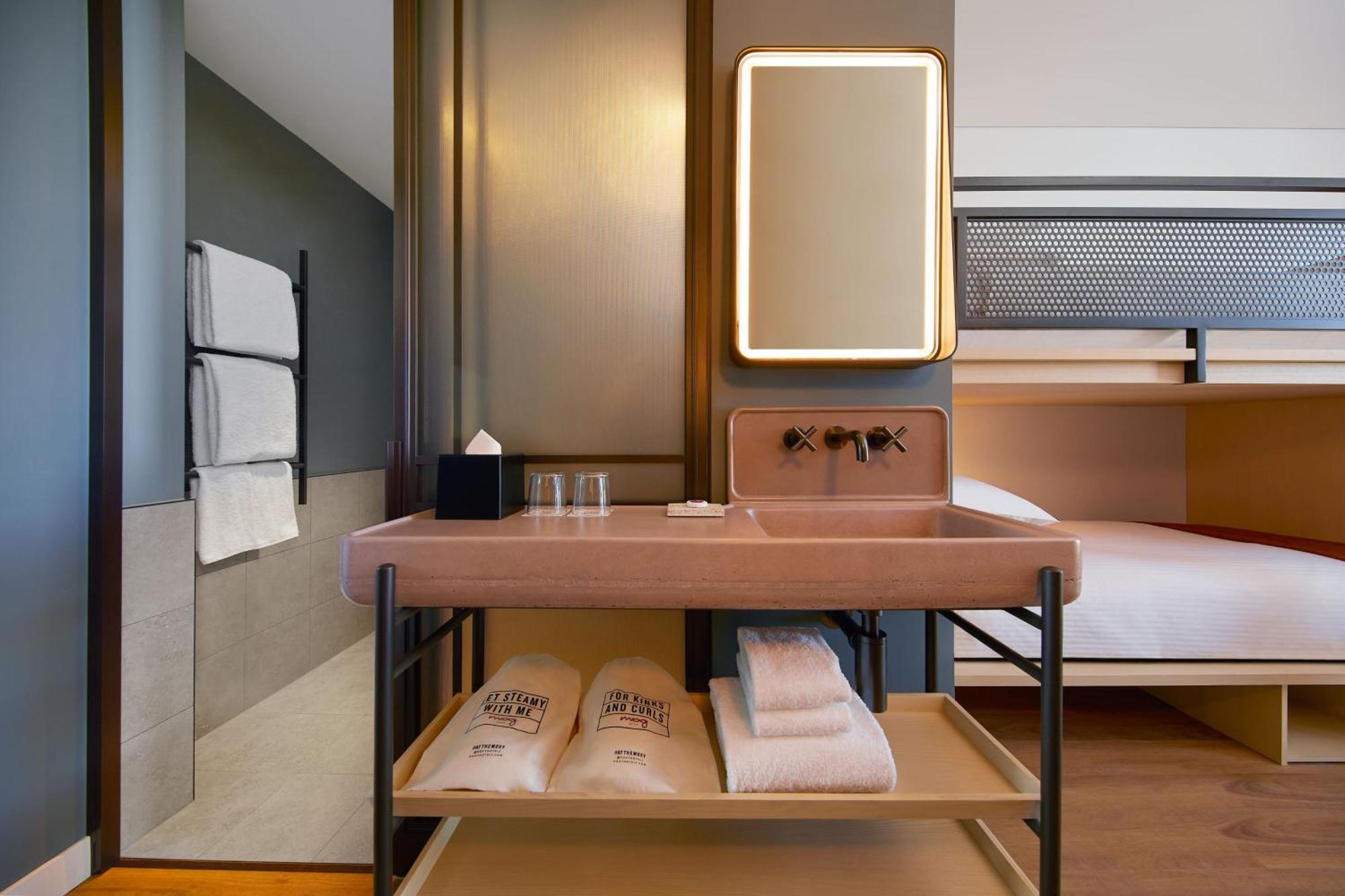 Hotel Moxy Airport