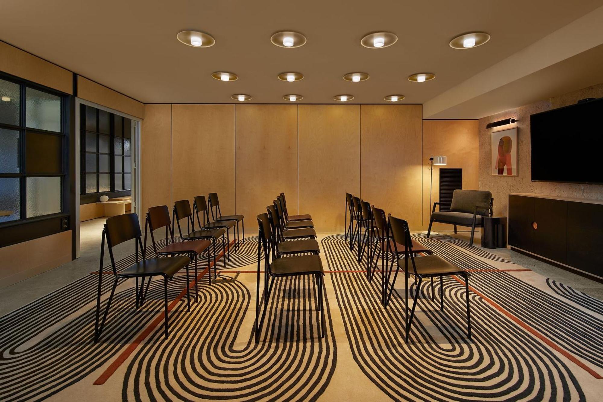 Moxy Airport Hotel