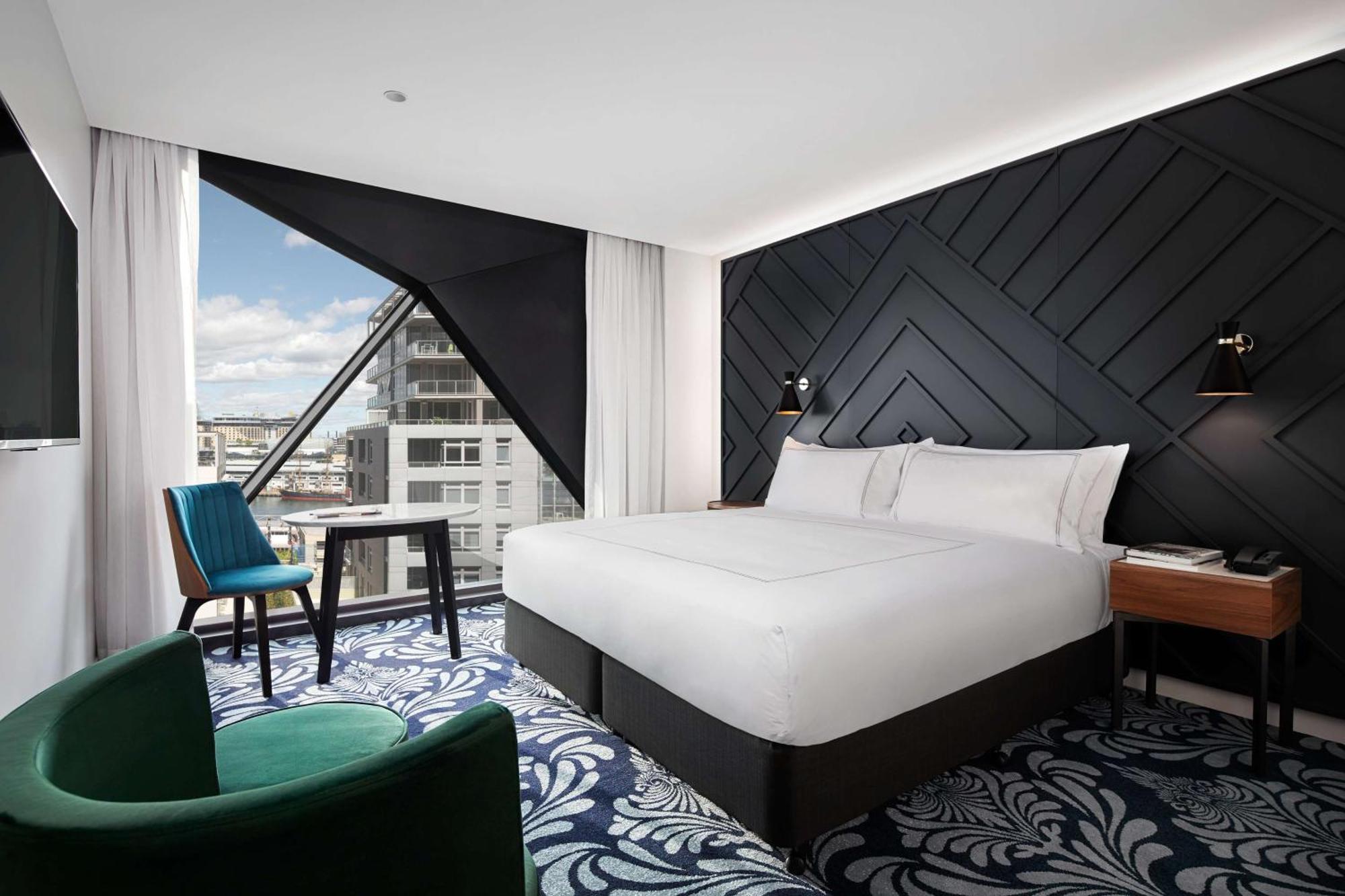 Hotel West Sydney, Curio Collection By Hilton