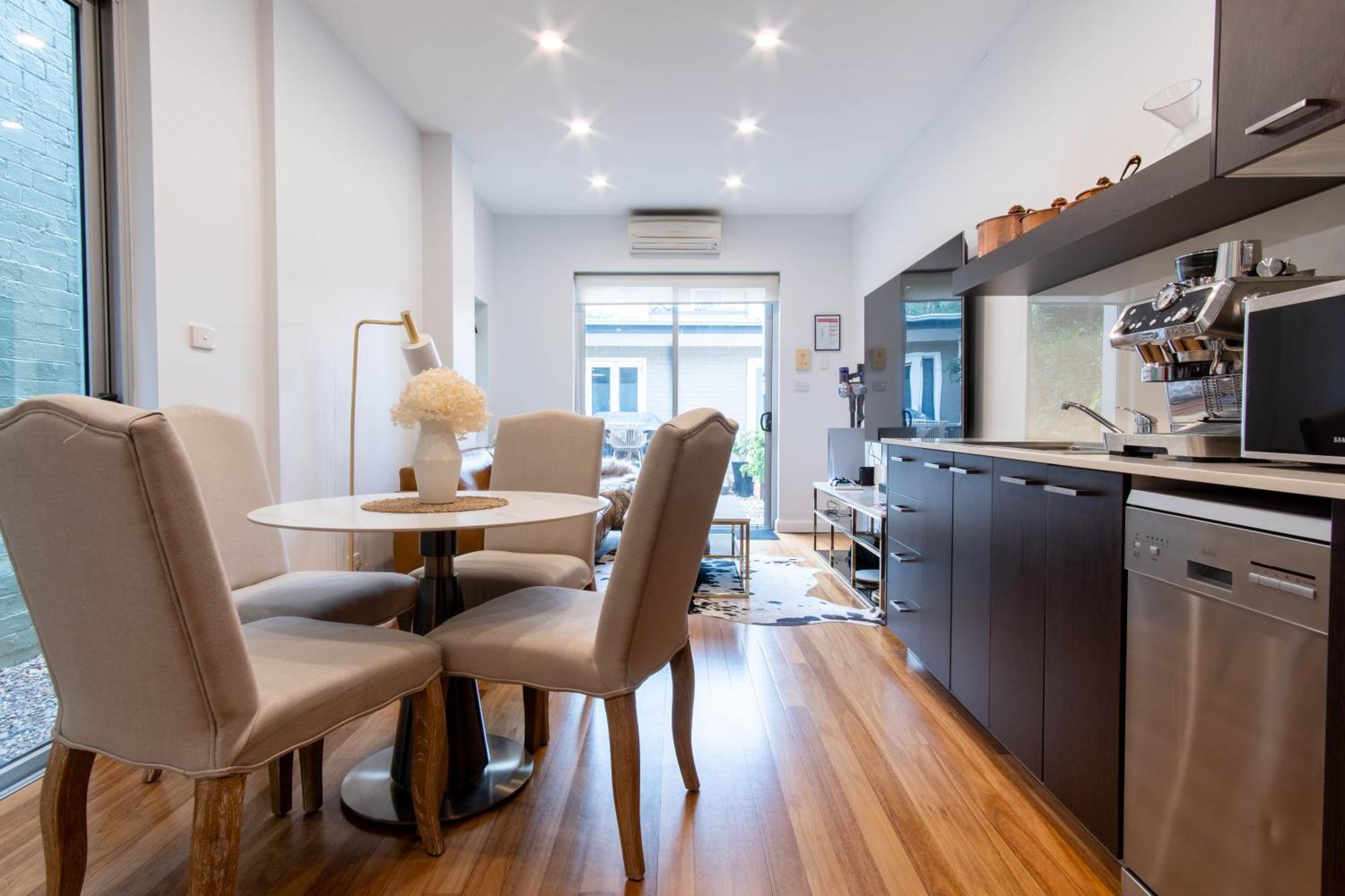 Eggies Nest -