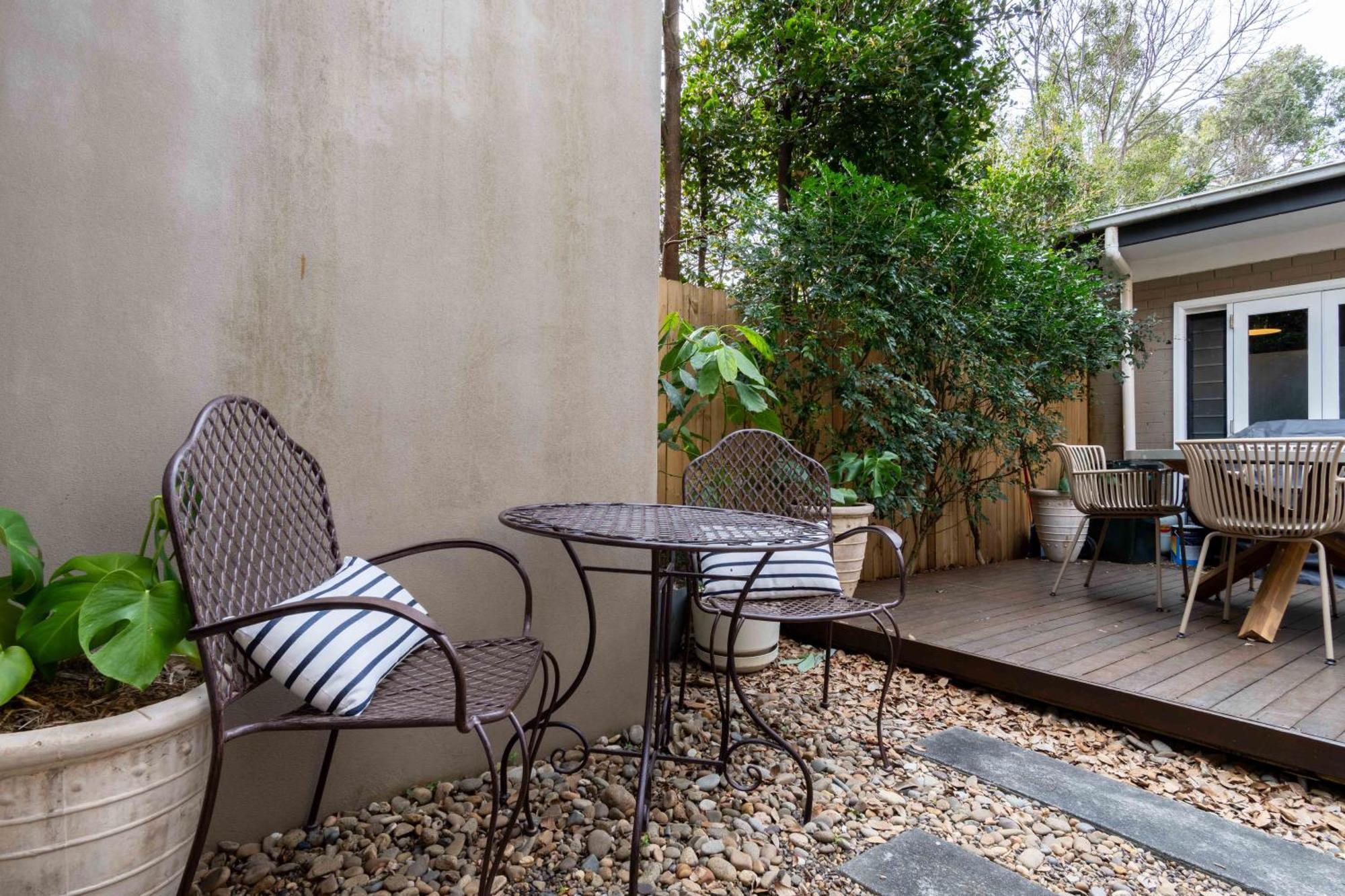 Apartment Eggies Nest -