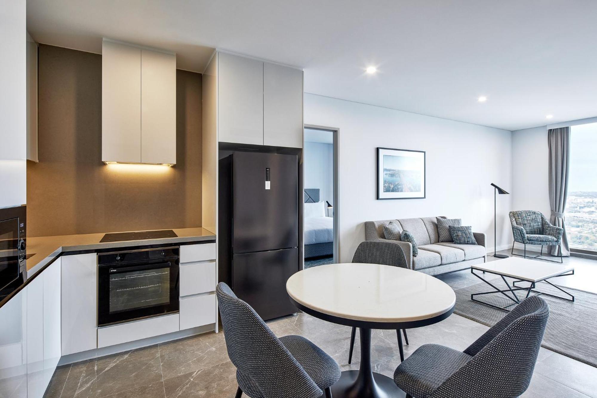 Meriton George Street, Parramatta 4*