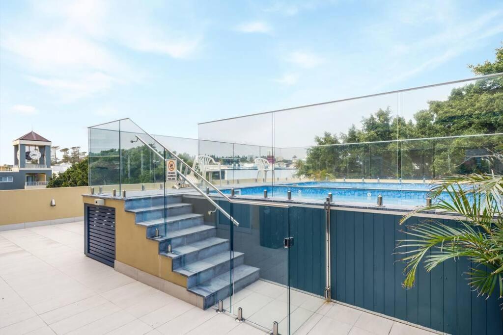 New! Ideal 1br Beachside With Pool Apartment *