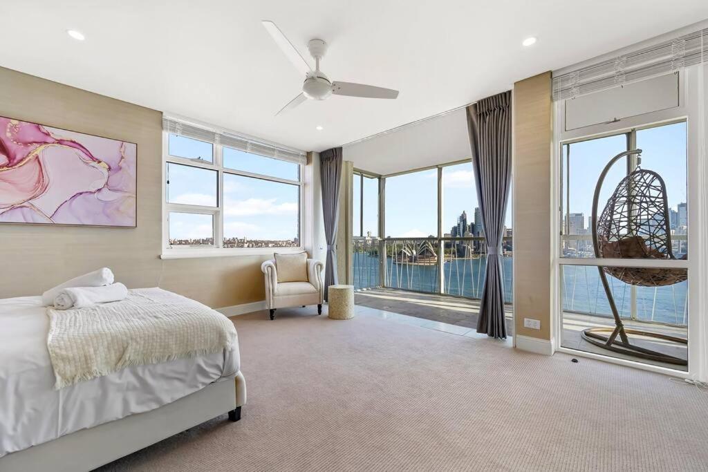 Sydney's Landmark Views From Luxury 2bd *