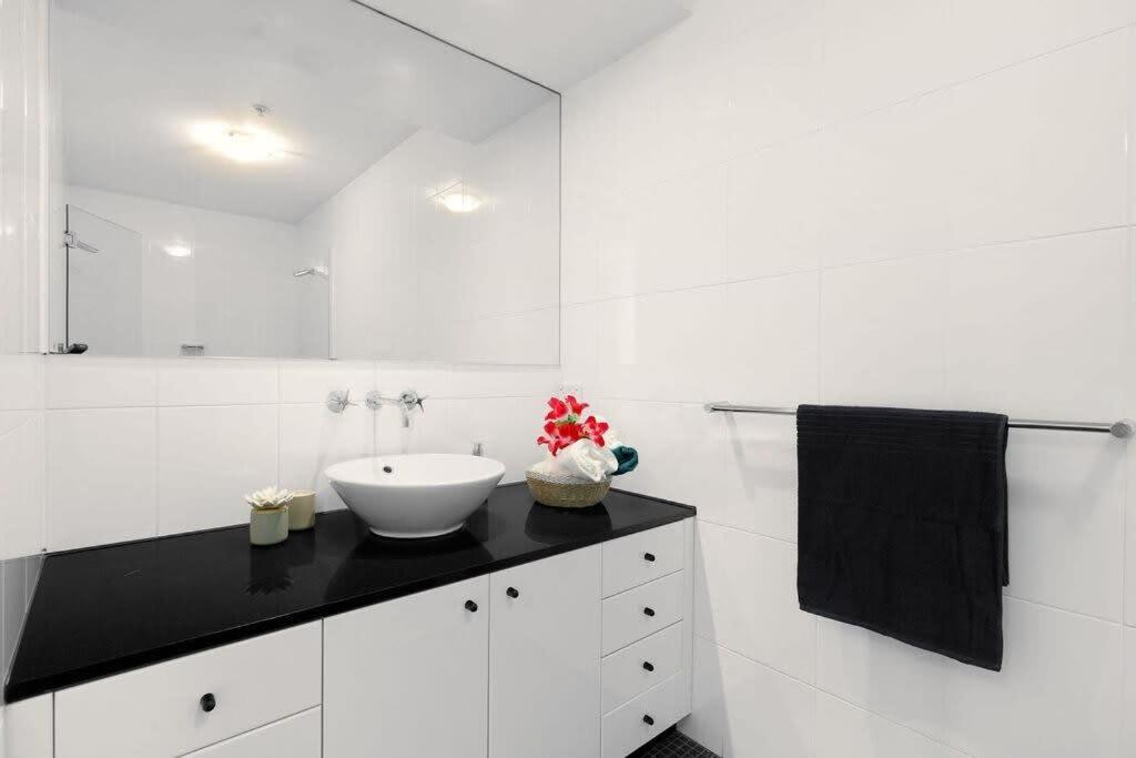 A Stylish Views Next To Darling Harbour *