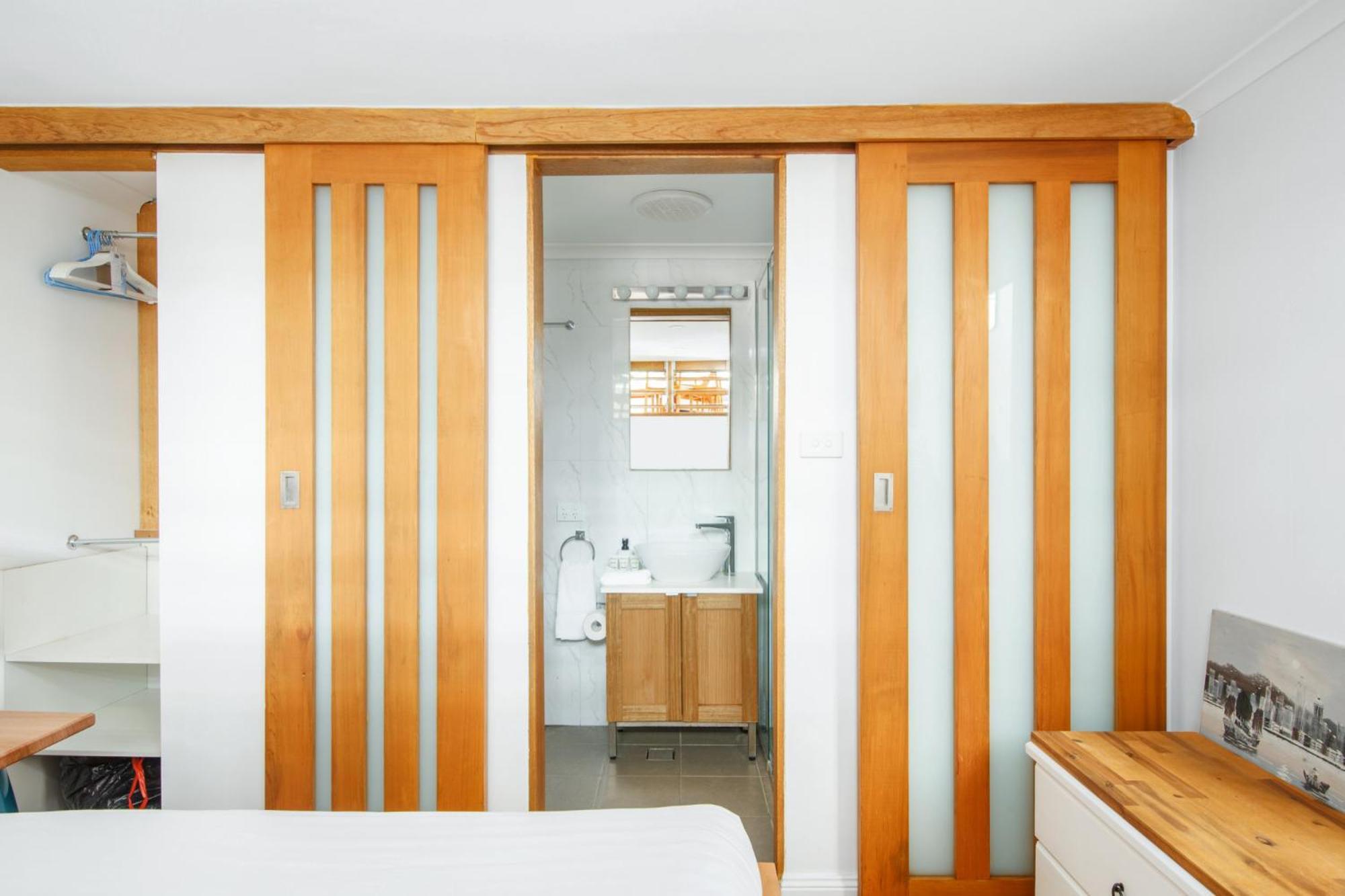 Stylish Inner 2-bed Unit By Fig Lane Park