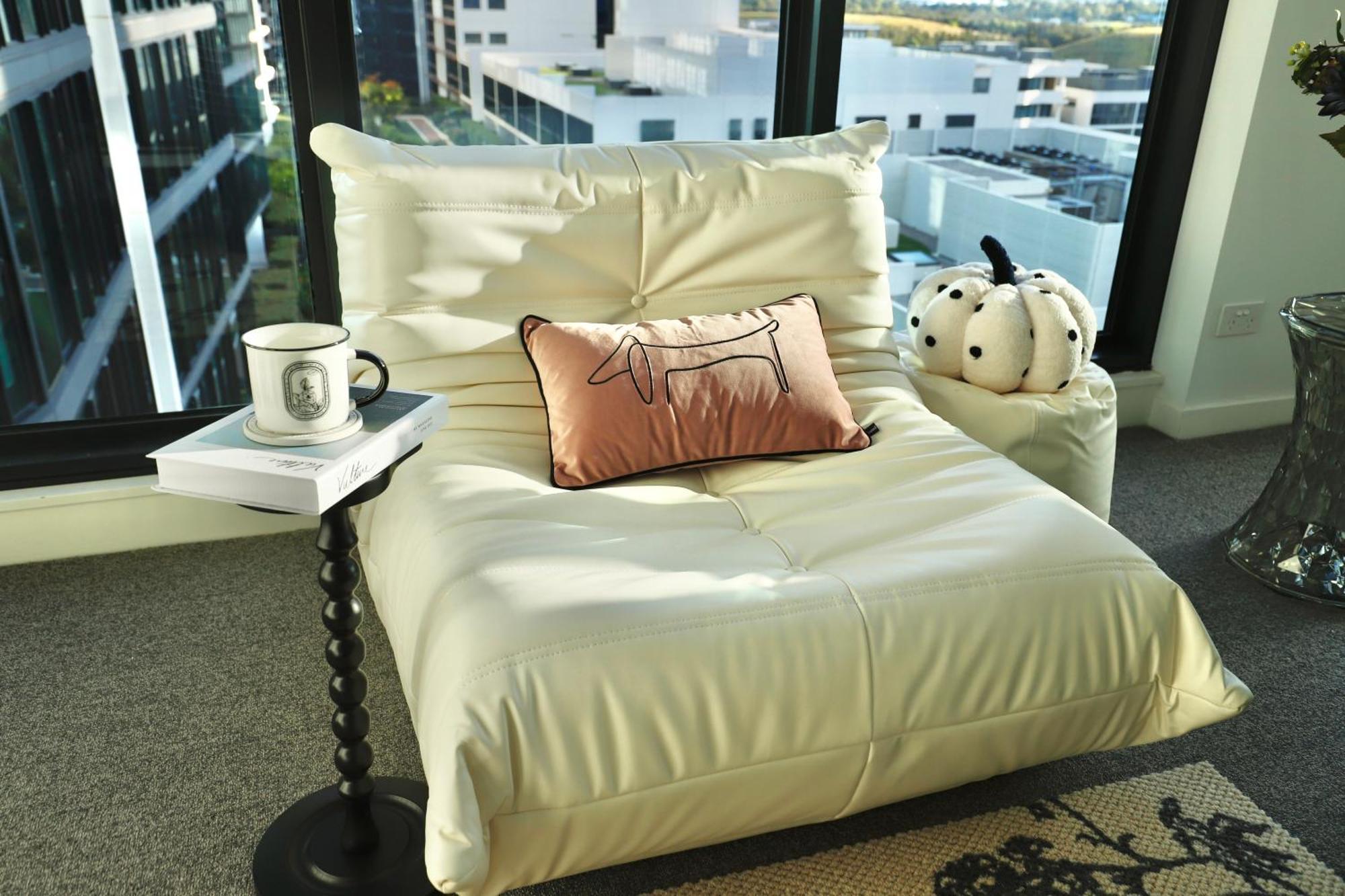 Lumiere Waterside Oasis - Views, Parking, Ease Apartment Sydney