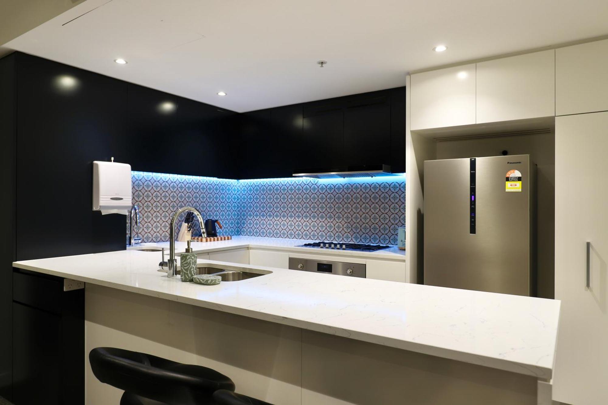 Lumiere Waterside Oasis - Views, Parking, Ease Apartment Sydney