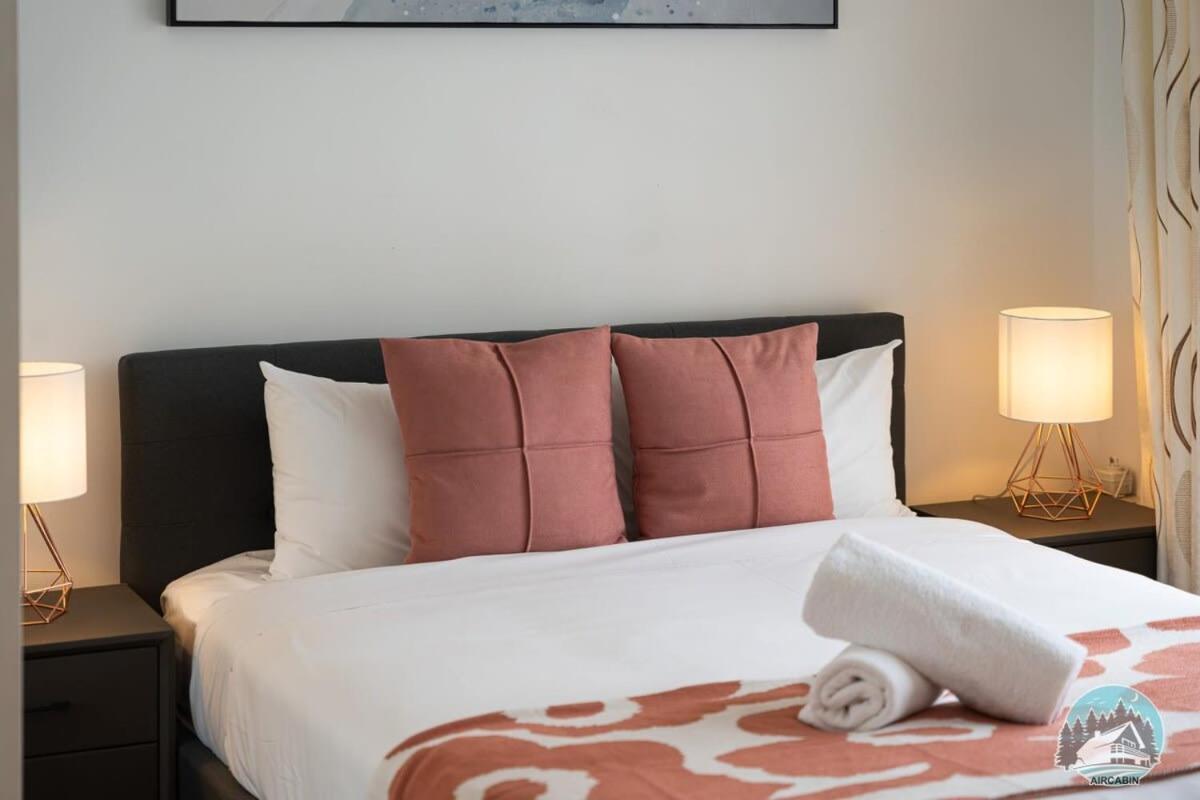 Holiday home Aircabin - Telopea - - 5 Beds Holiday House Sydney