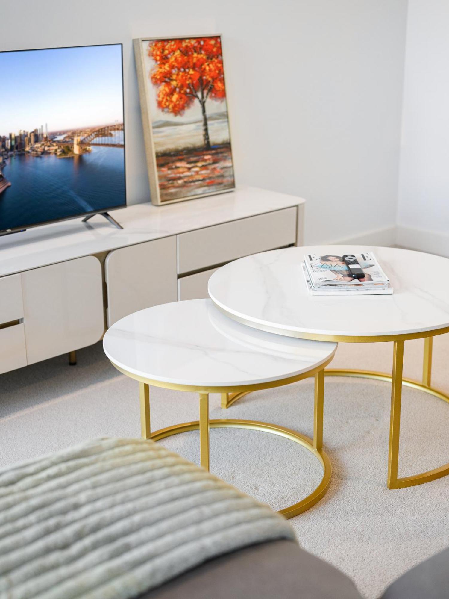 Apartment Mortlake Modern 2br Apt With Big Balcony & Parking *