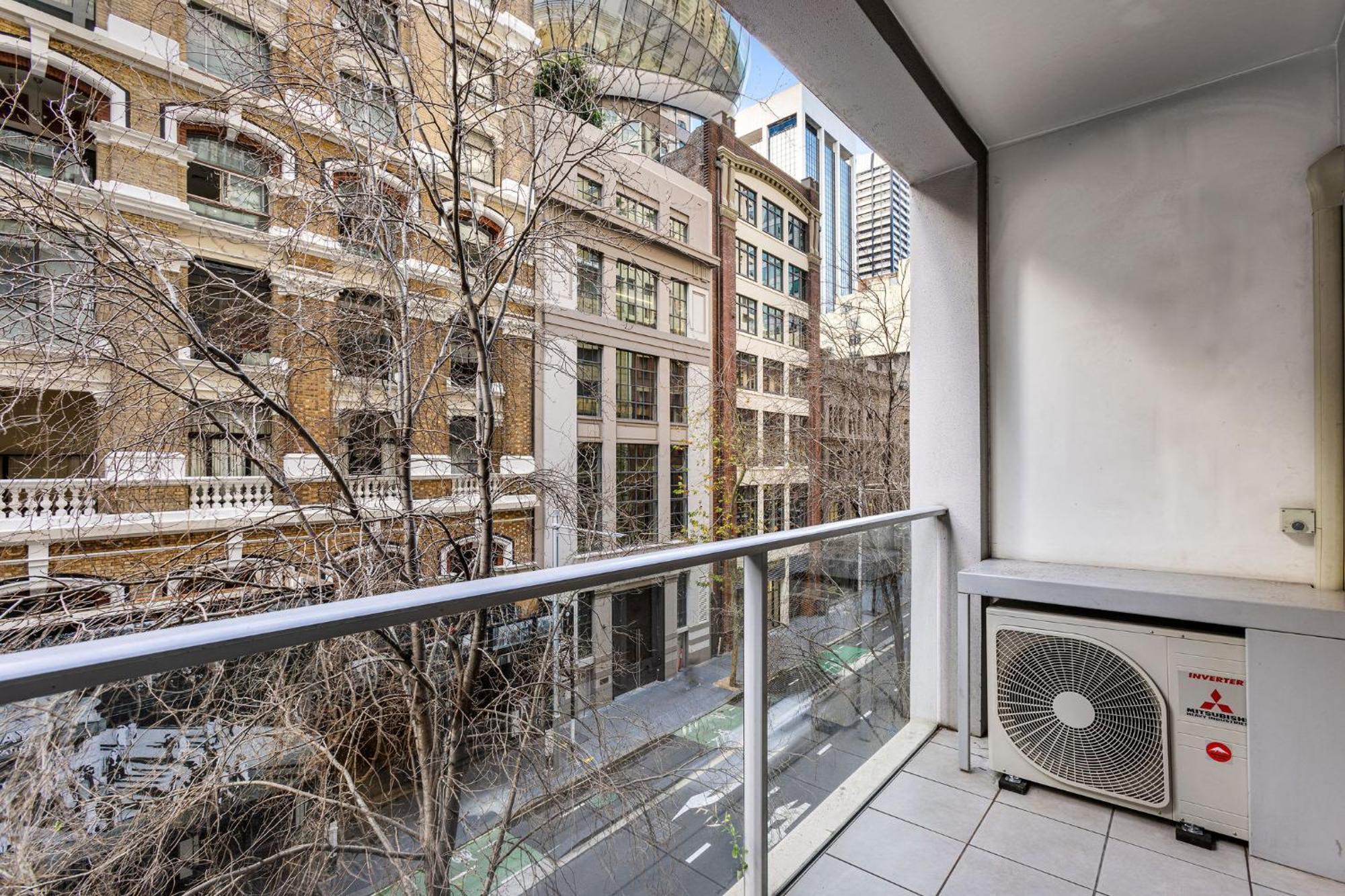 A Chic Right Next To Darling Harbour Apartment Sydney