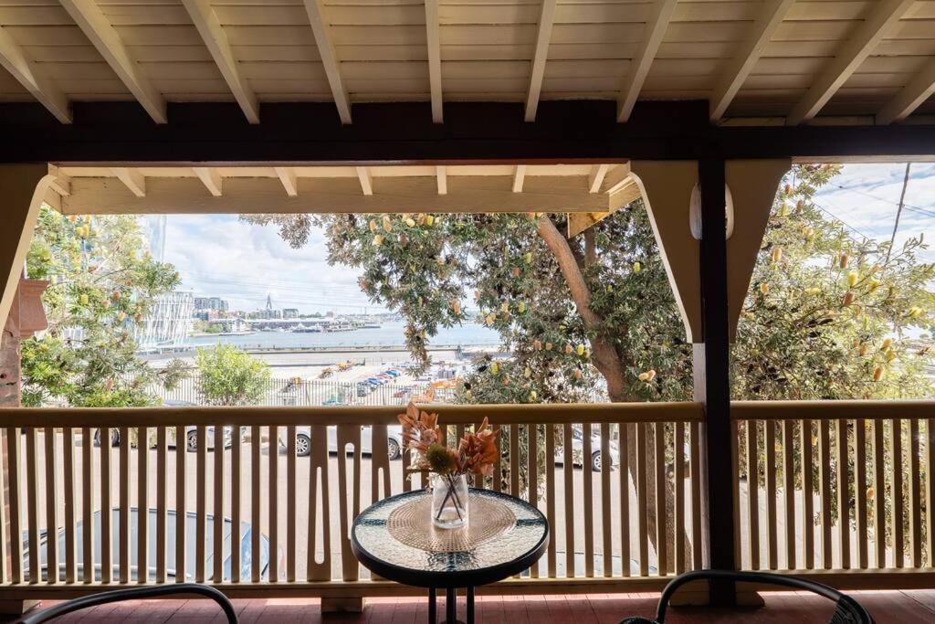 Apartment Waterfront - King New Rooftop Terrace #11a