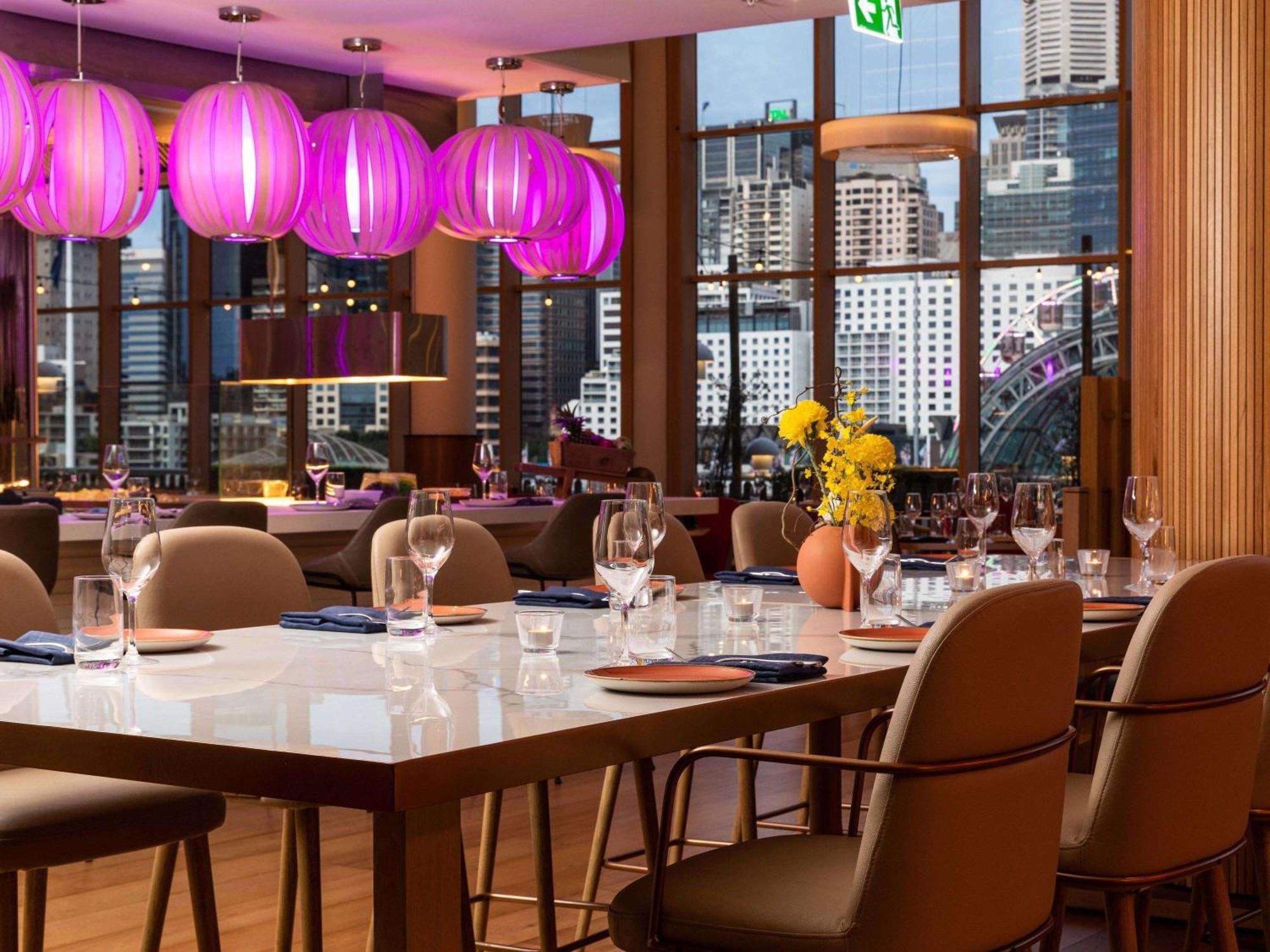 Novotel Darling Harbour Hotel Sydney