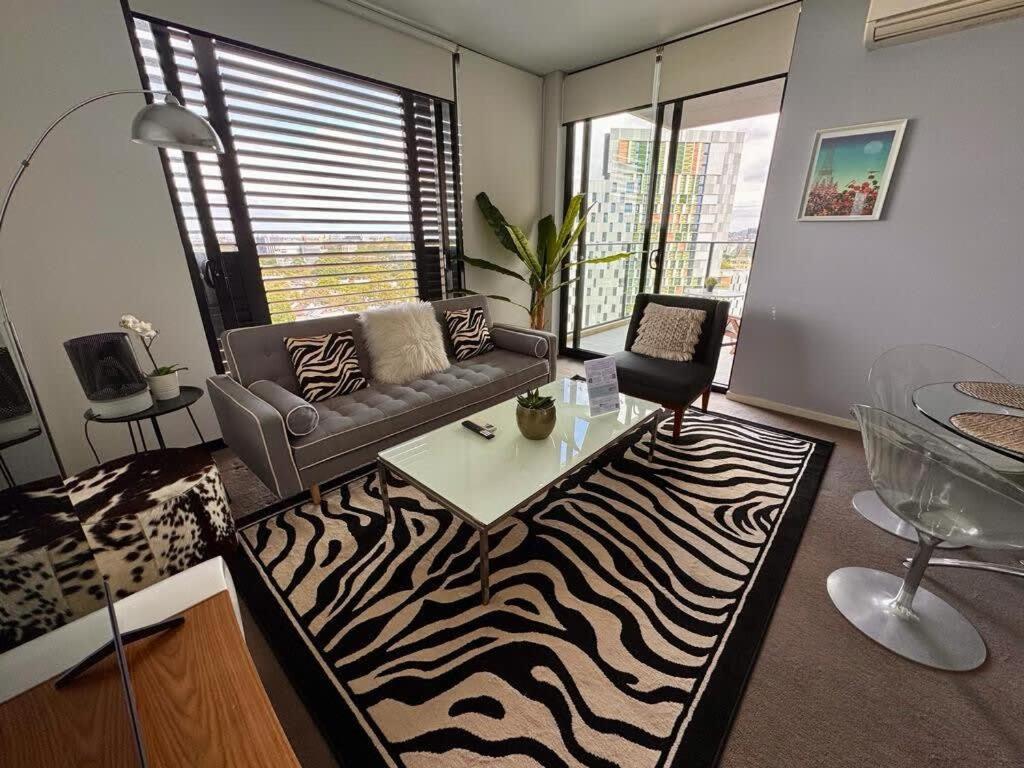 Apartment Redfern One Bedroom With Views