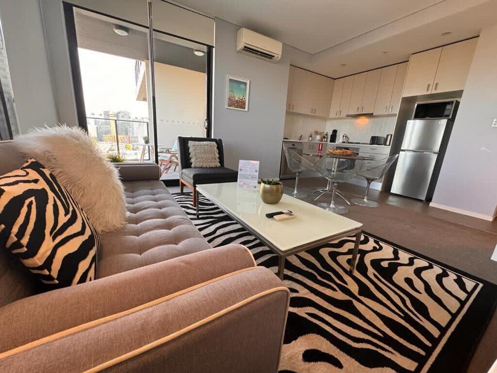 Apartment Redfern One Bedroom With Views Sydney