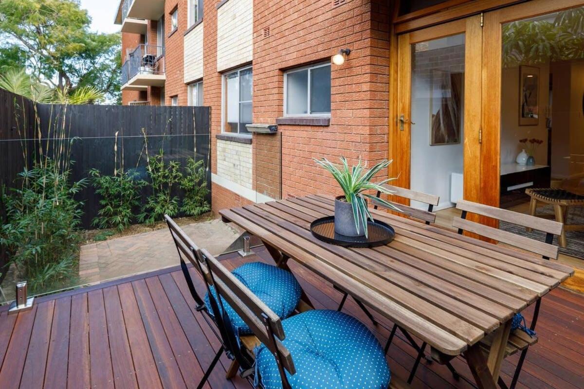 2 Bdrm In Annandale With Courtyard & Parking Apartment