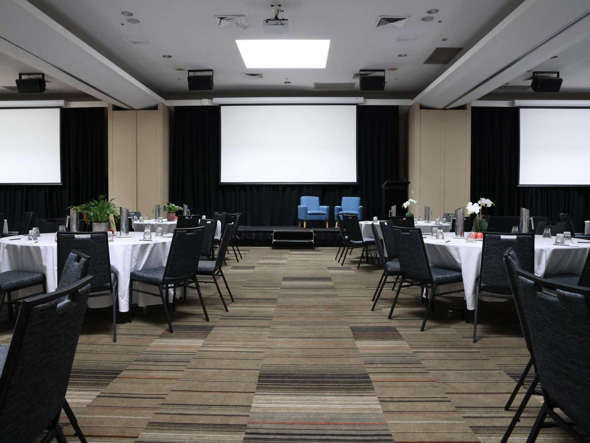 Novotel Olympic Park Hotel 4*
