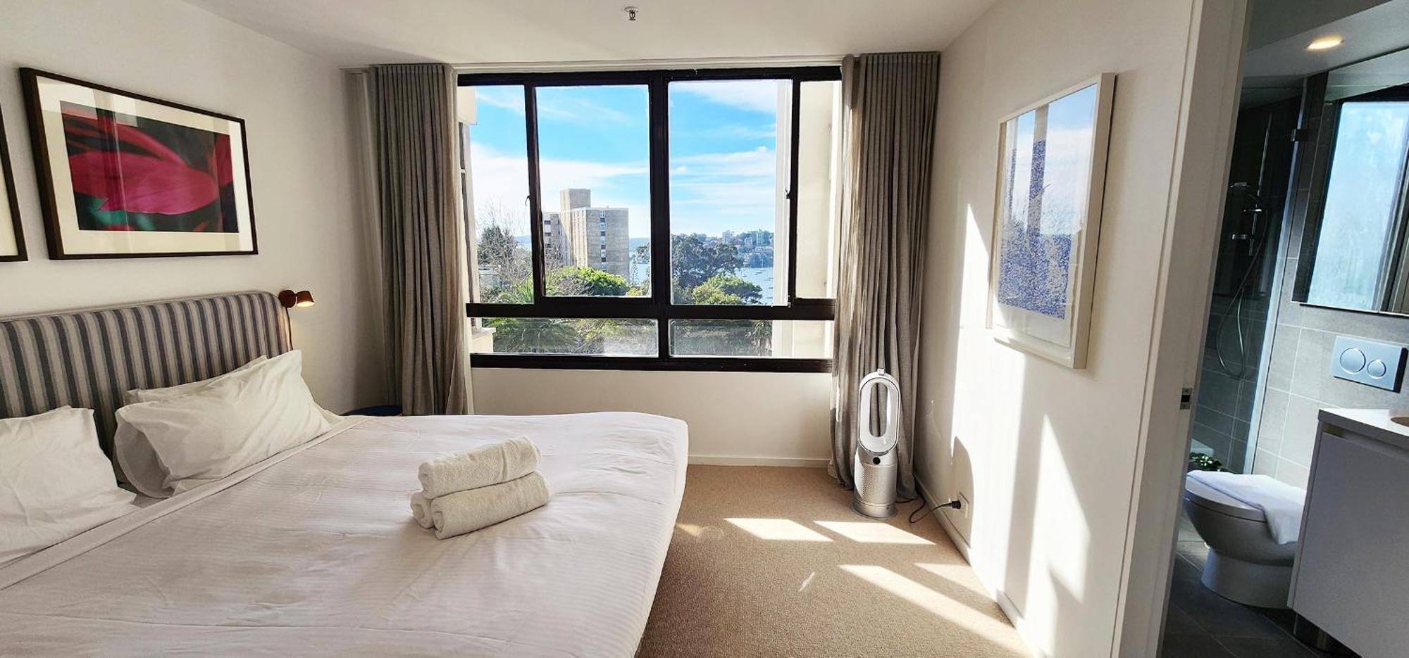 Beautiful Harbour Views, Stylish & Pool *