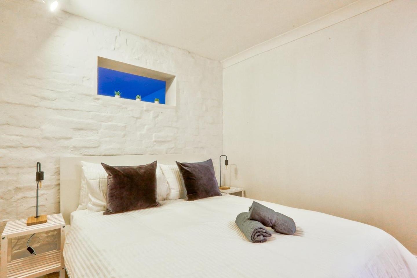 2 Bedroom House At The Centre Of Pyrmont Holiday home *