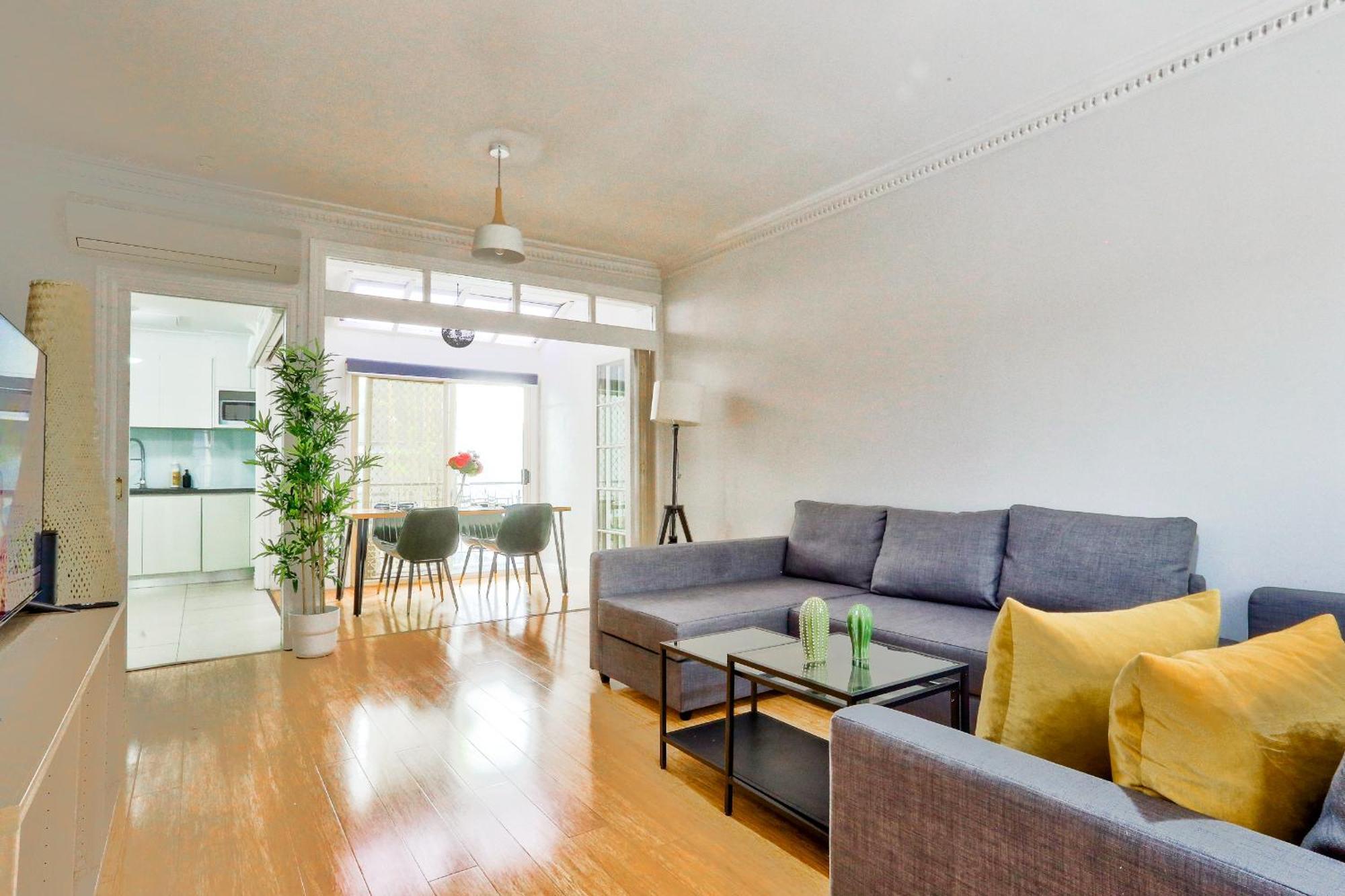 Holiday home 2 Bedroom House At The Centre Of Pyrmont Sydney