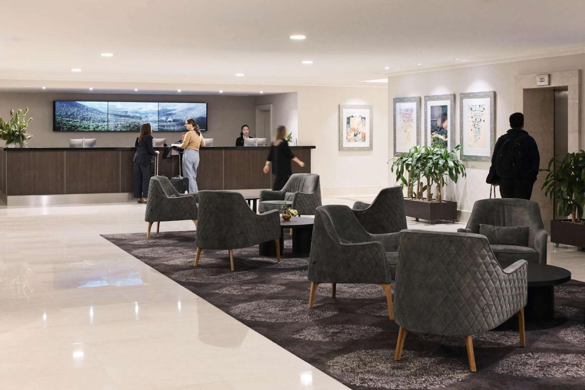Rydges World Square Hotel 4*