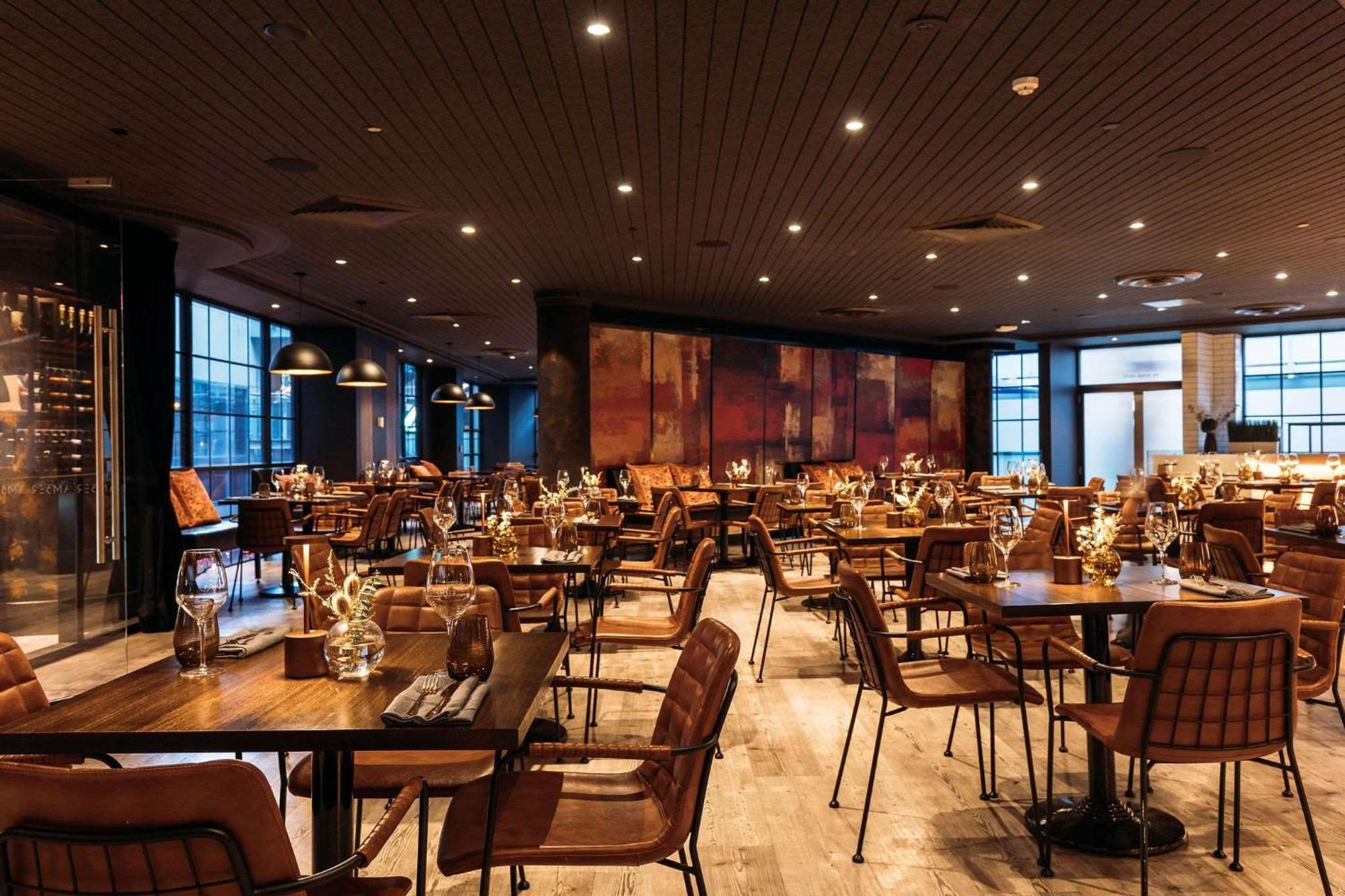 Rydges World Square Hotel 4*